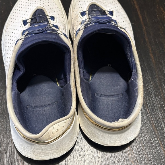 White and Navy Athletic Shoes Under Armour - Picture 3 of 5
